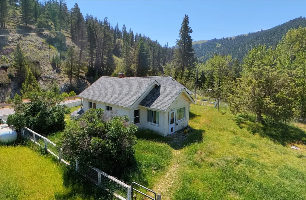 9319 Stemple Pass Road Lincoln MT 59639
