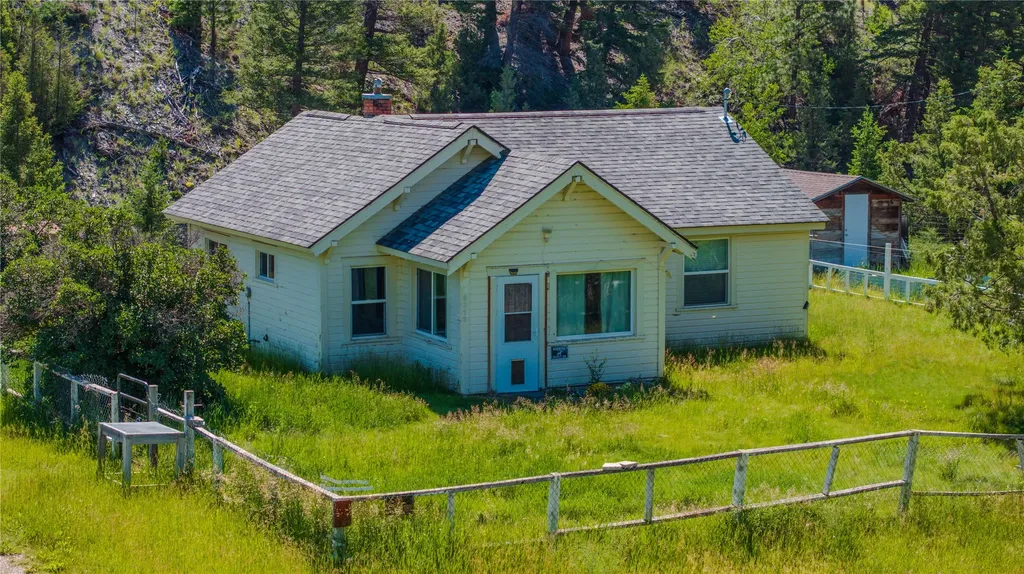 9319 Stemple Pass Road Lincoln MT 59639
