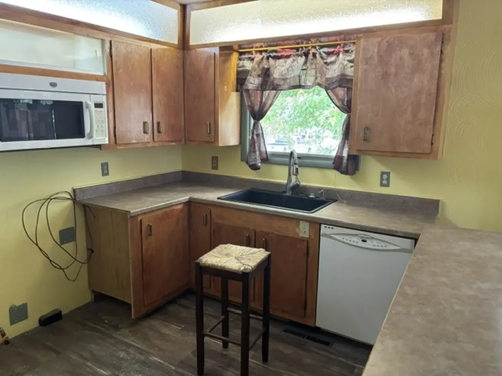 415 Jimmy Avenue Shelby MT 59474