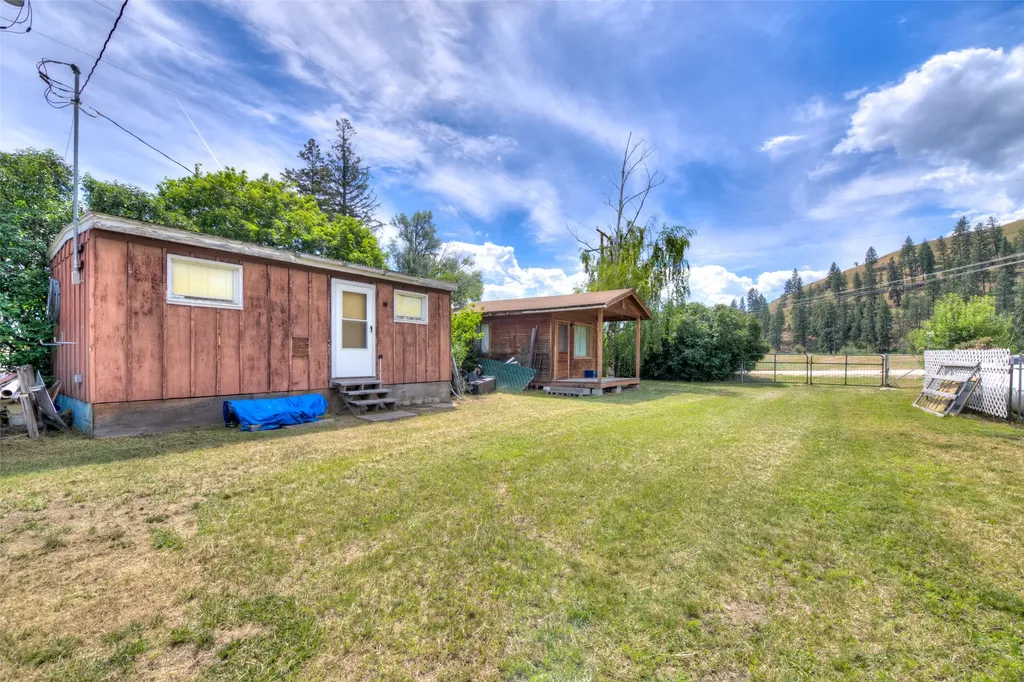 3982 Us Highway 93 Darby MT 59829