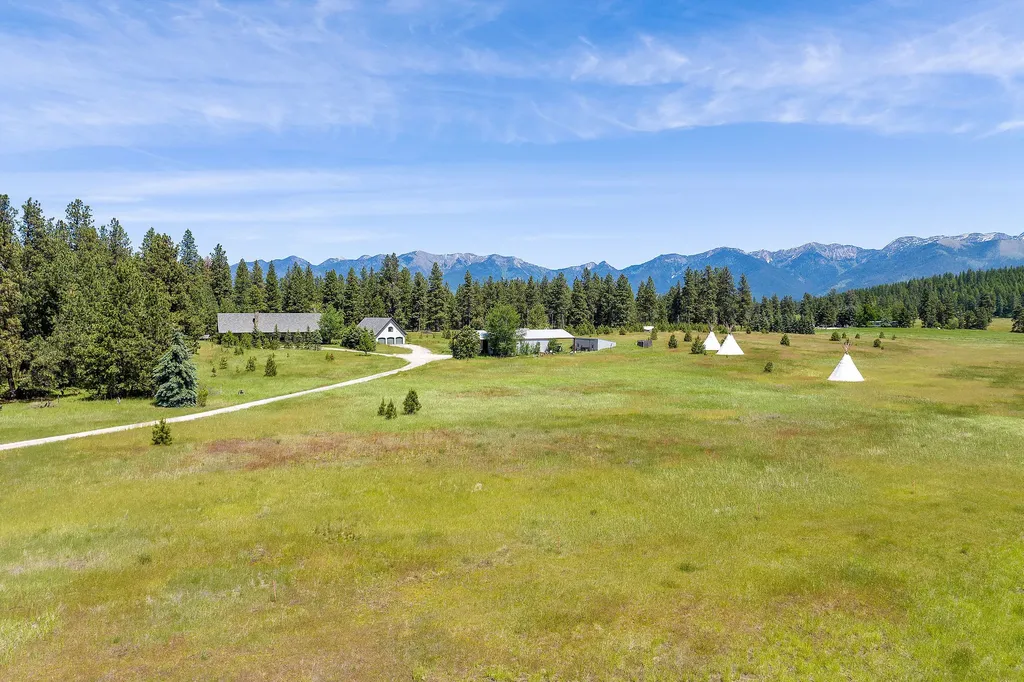 233 Coverdell Road Bigfork MT 59911
