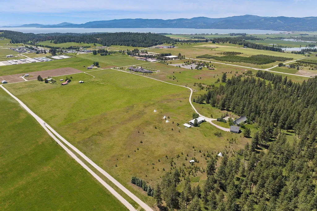 233 Coverdell Road Bigfork MT 59911