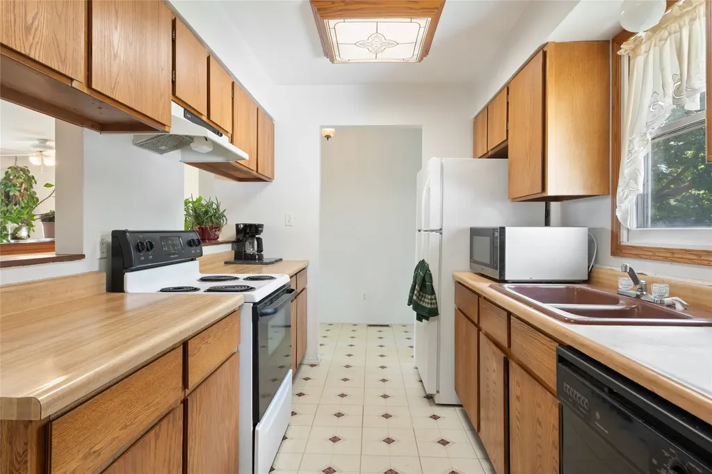 332 Cumberland Street Lolo MT 59847