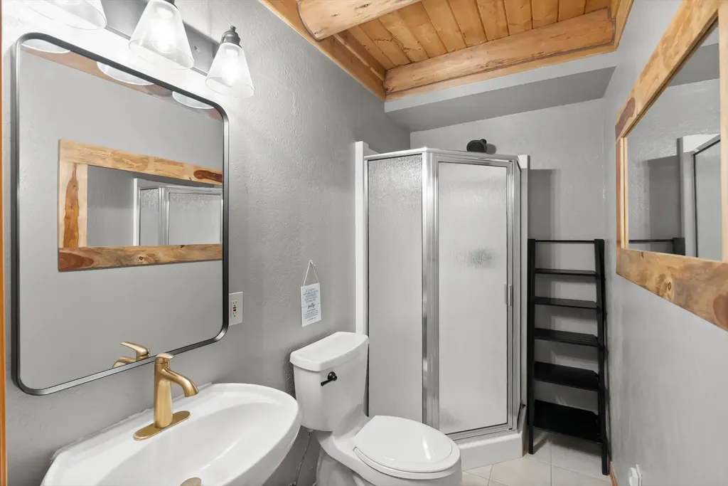 18200 Mustang Lane Frenchtown MT 59834