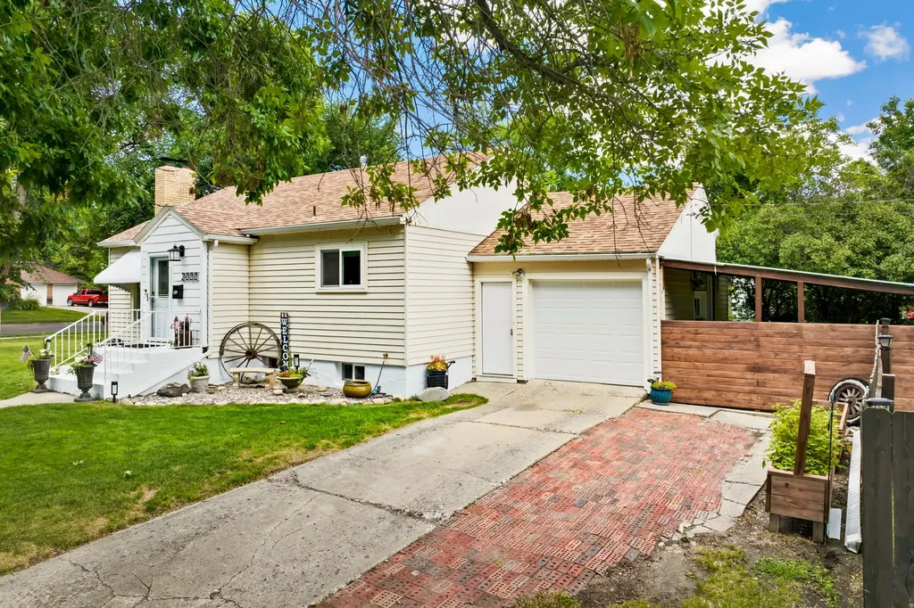 2000 2nd Avenue N Great Falls MT 59401