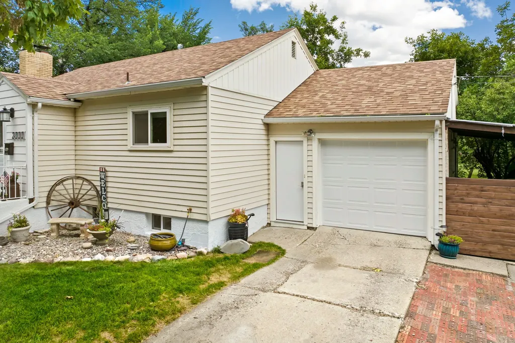 2000 2nd Avenue N Great Falls MT 59401