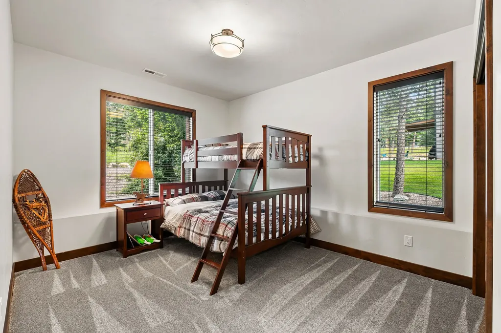 263 Spurwing Loop Lakeside MT 59922