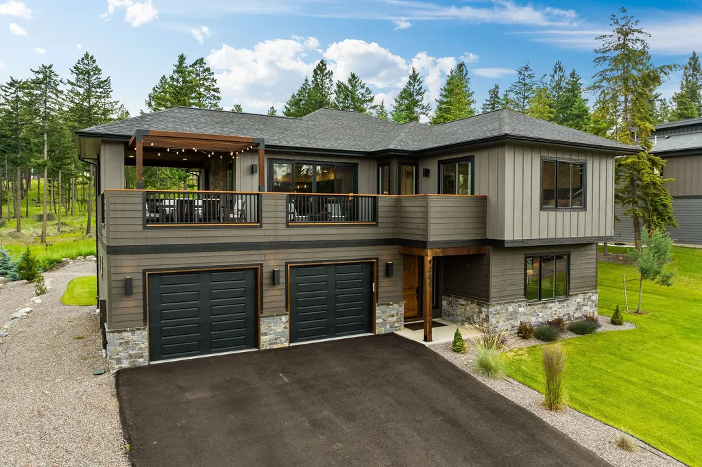 263 Spurwing Loop Lakeside MT 59922