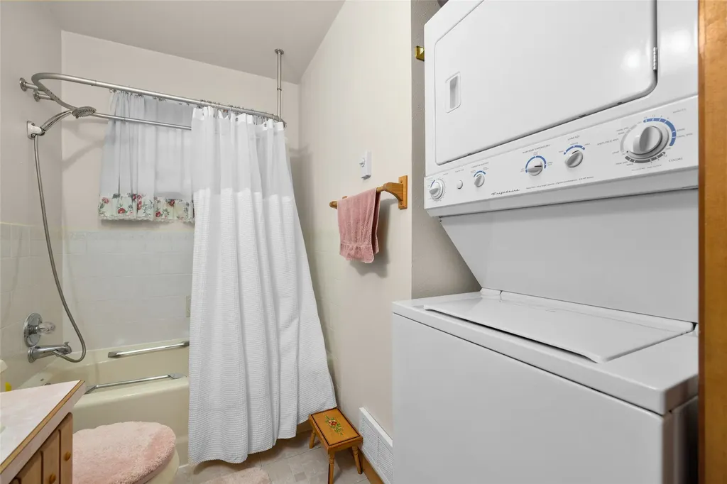 25777 Sunset Point Lane Polson MT 59860