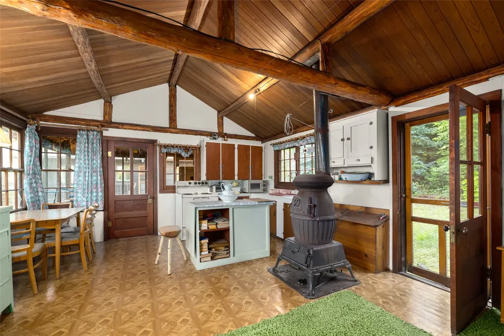 25777 Sunset Point Lane Polson MT 59860