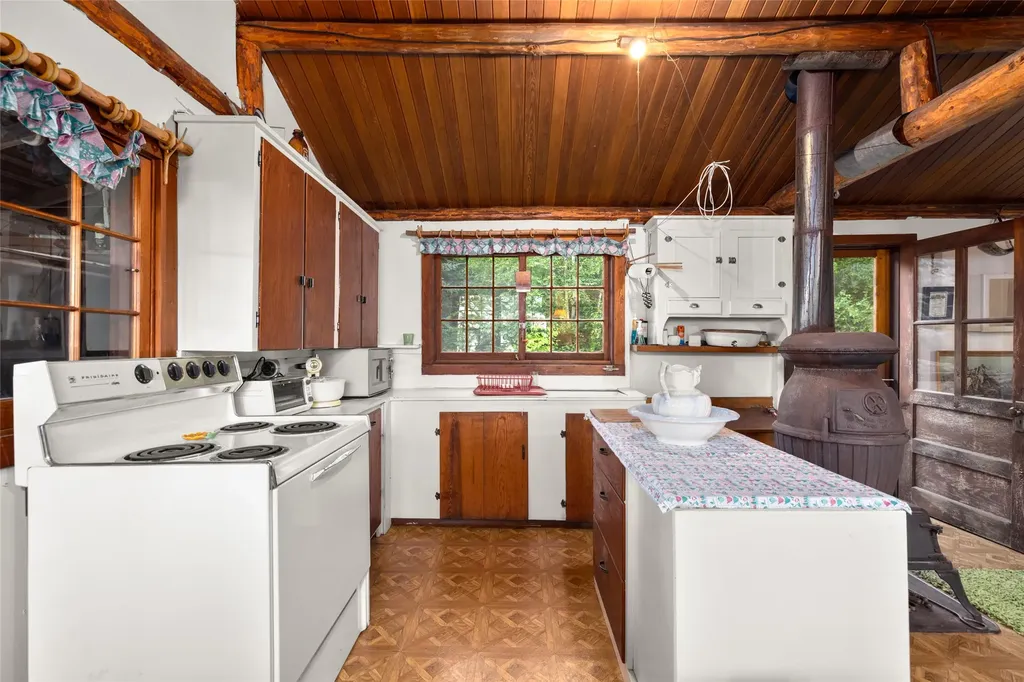 25777 Sunset Point Lane Polson MT 59860