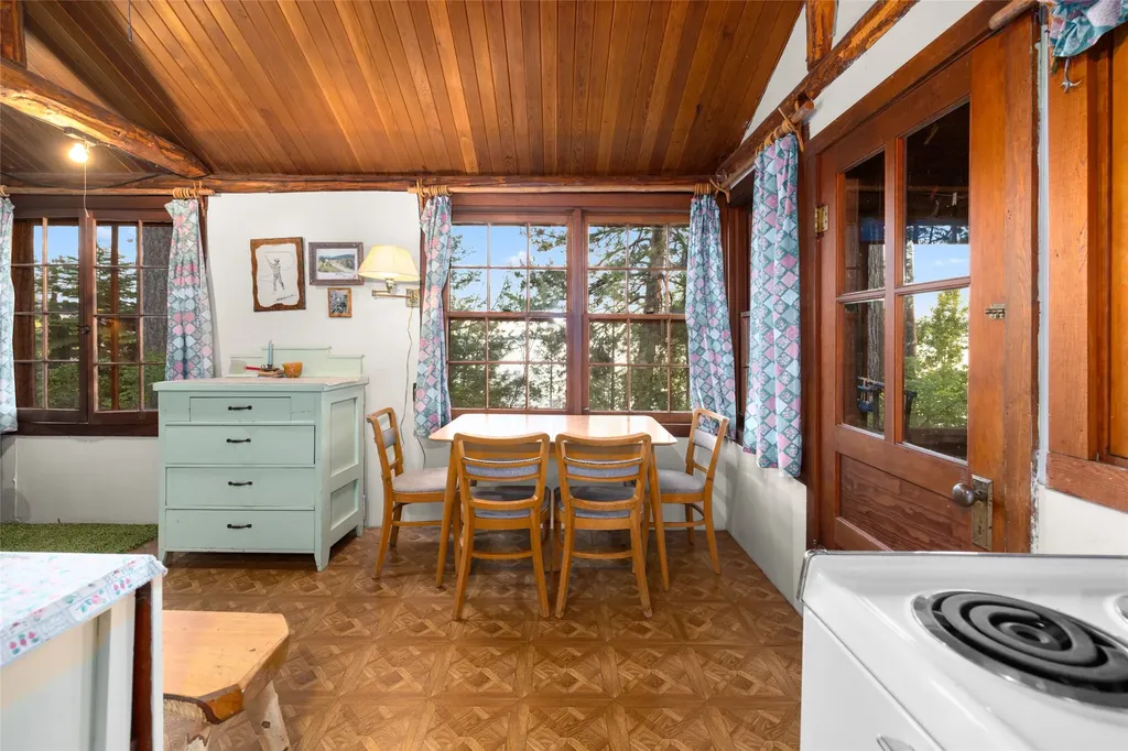 25777 Sunset Point Lane Polson MT 59860