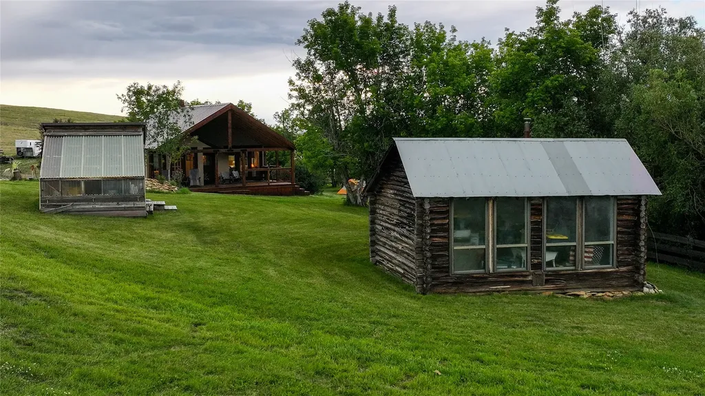581 Willow Creek Road Red Lodge MT 59068