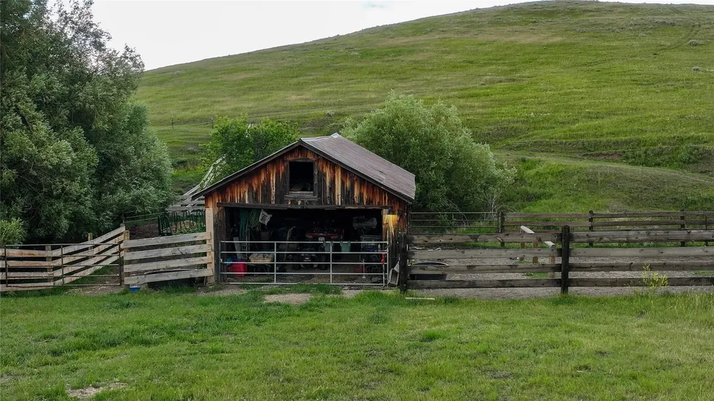 581 Willow Creek Road Red Lodge MT 59068