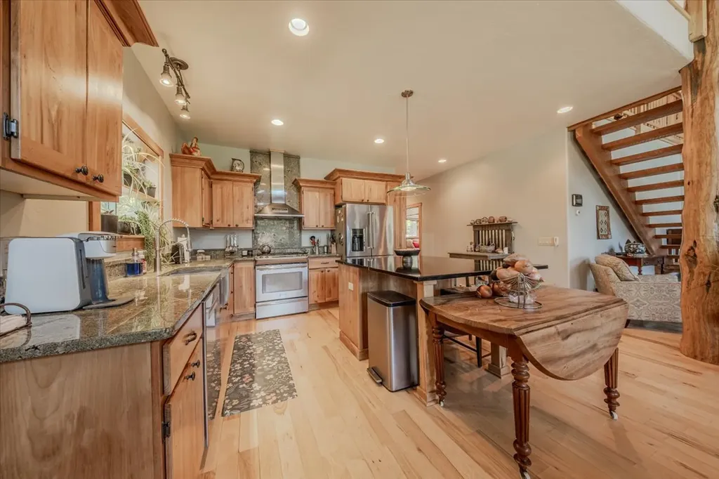 67 Tumbleweed Trail Rexford MT 59930