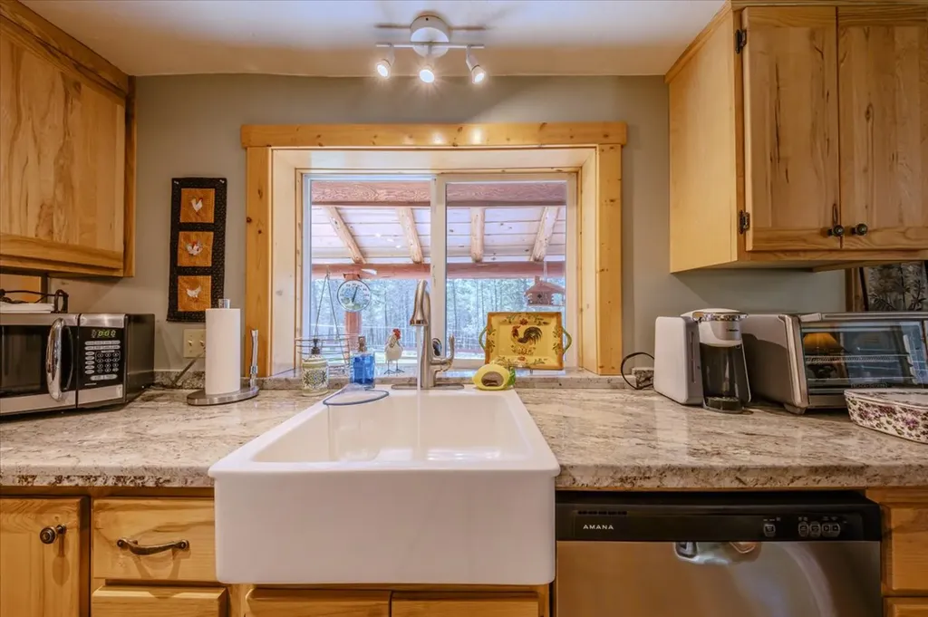 67 Tumbleweed Trail Rexford MT 59930