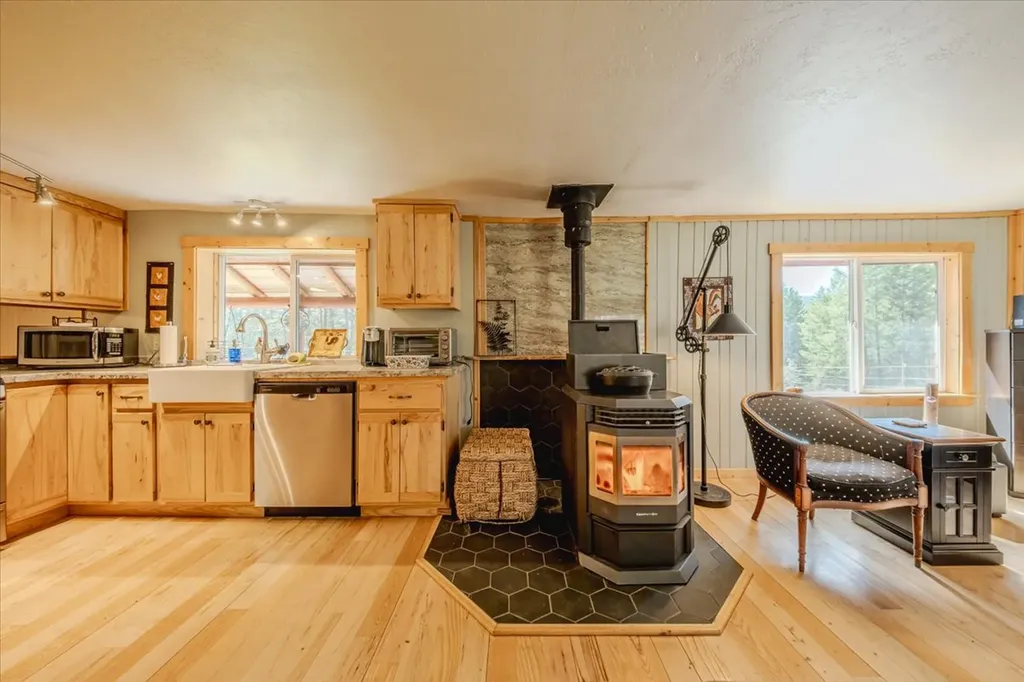 67 Tumbleweed Trail Rexford MT 59930