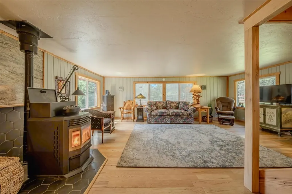 67 Tumbleweed Trail Rexford MT 59930
