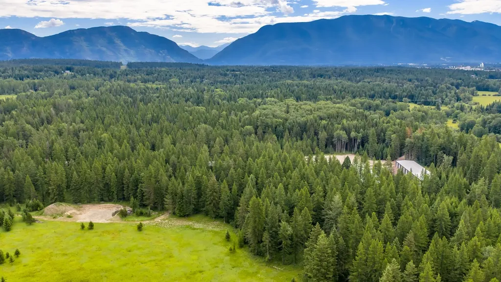 2226 Tamarack Lane Columbia Falls MT 59912