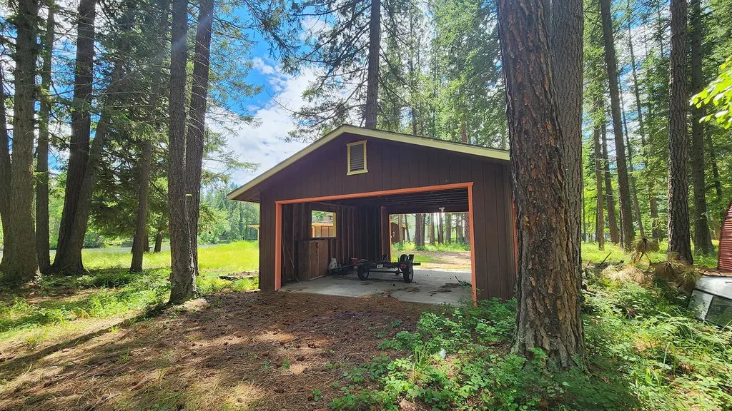 12430 Rippling Waters Road Bigfork MT 59911