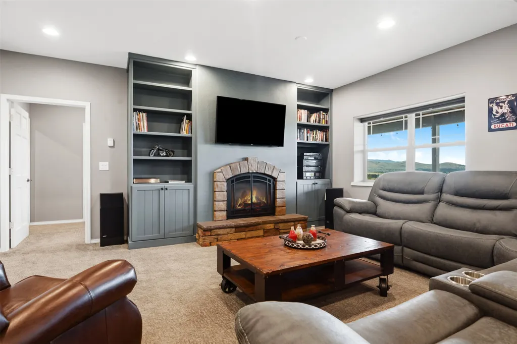 548 Pat Lane Stevensville MT 59870
