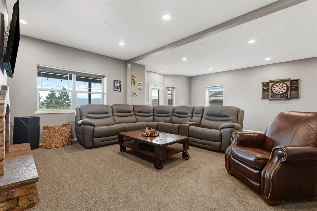 548 Pat Lane Stevensville MT 59870