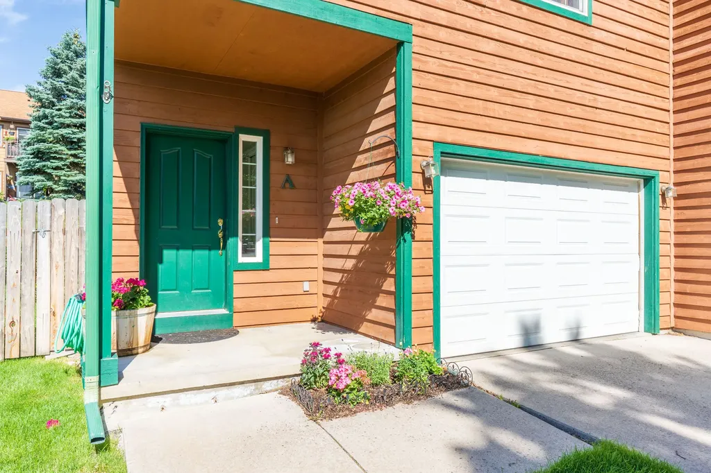 108 Sunrise Terrace Bigfork MT 59911