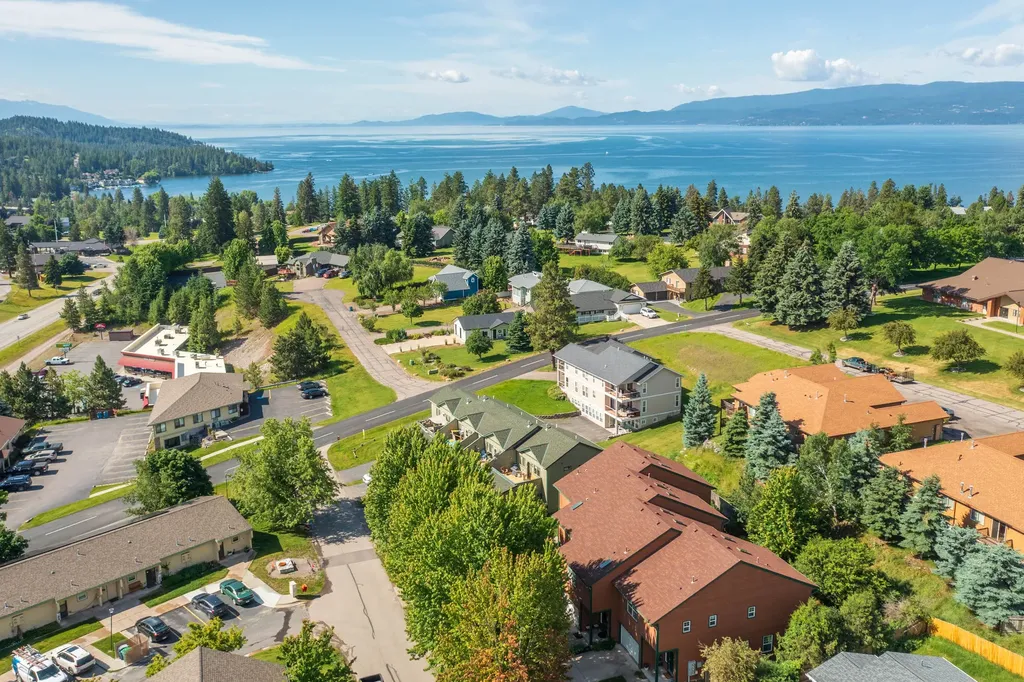 108 Sunrise Terrace Bigfork MT 59911