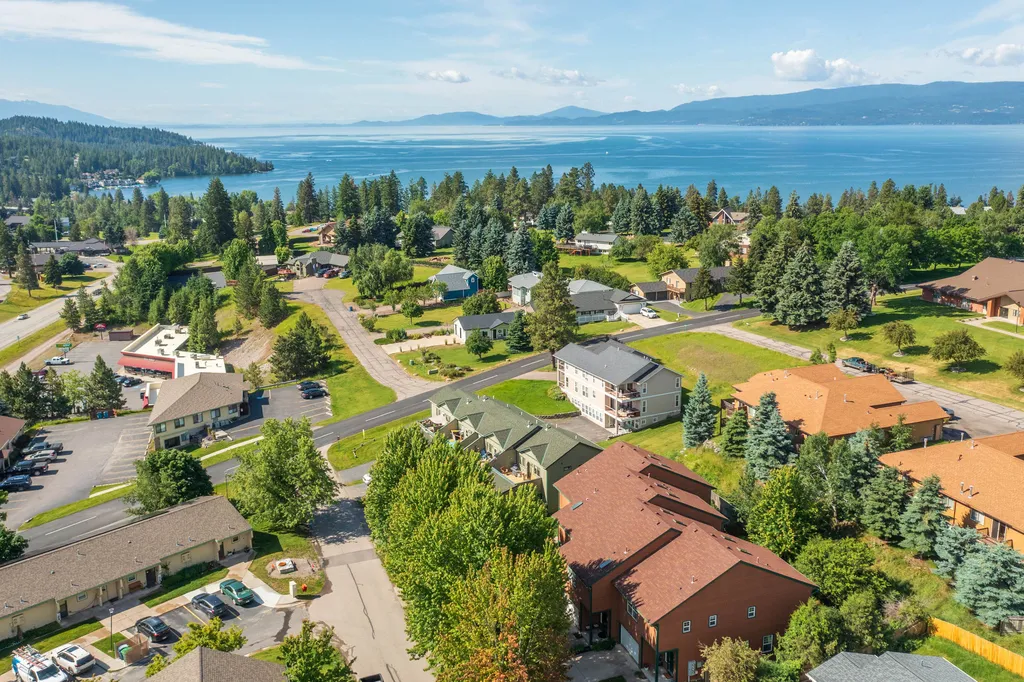 108 Sunrise Terrace Bigfork MT 59911