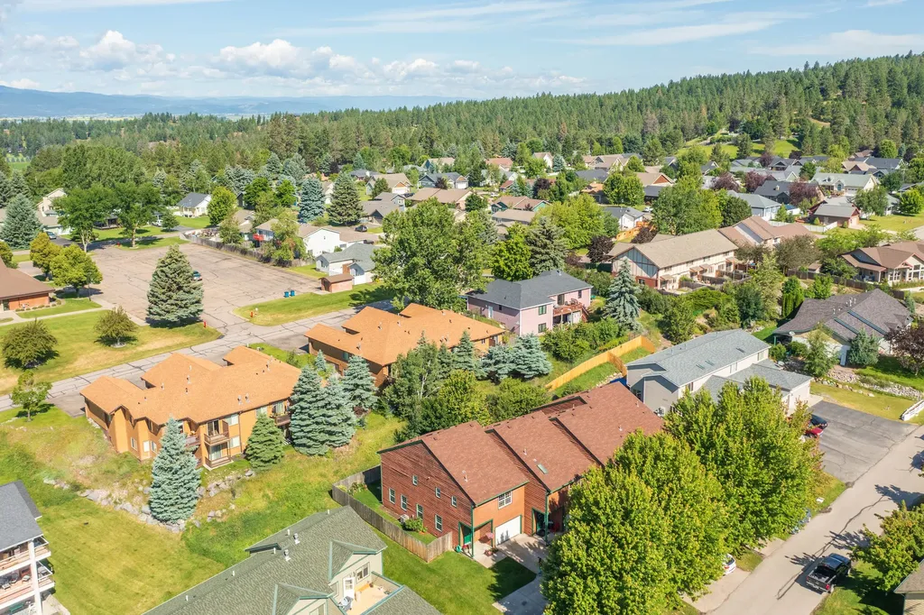 108 Sunrise Terrace Bigfork MT 59911