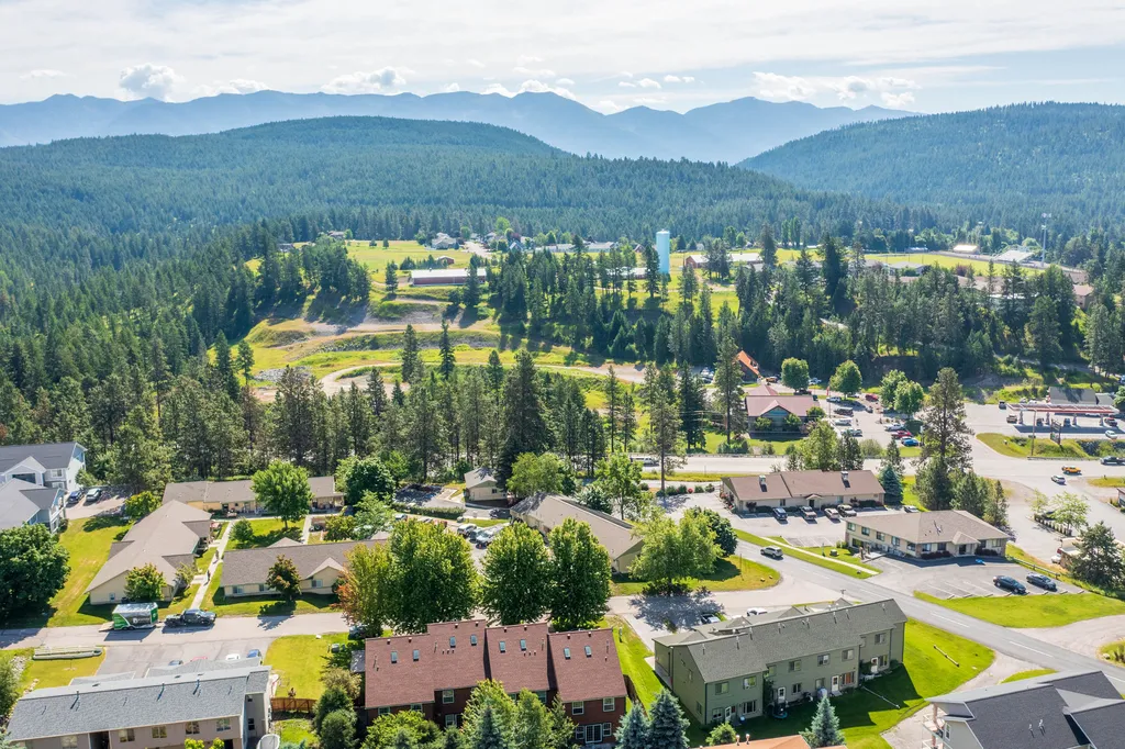 108 Sunrise Terrace Bigfork MT 59911