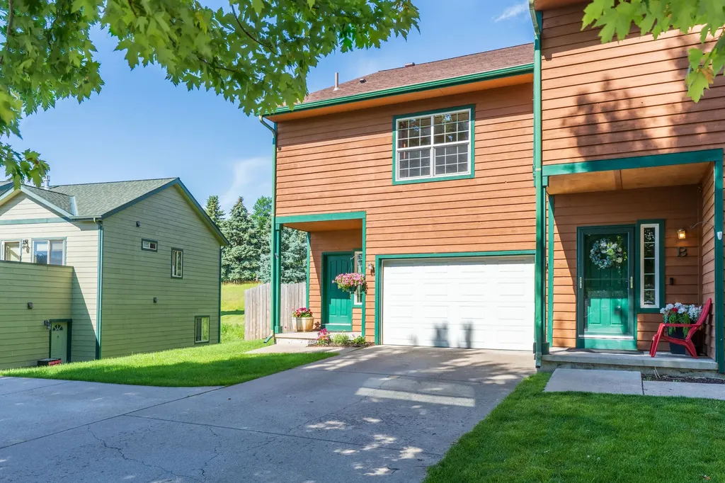108 Sunrise Terrace Bigfork MT 59911