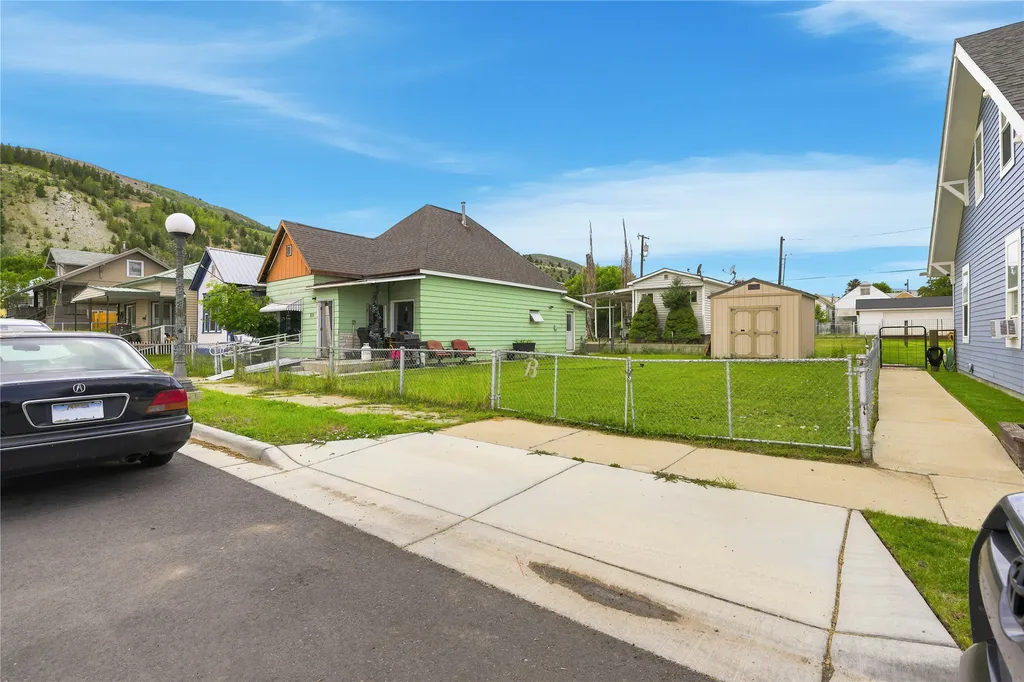 608/610 Ash Street Anaconda MT 59711