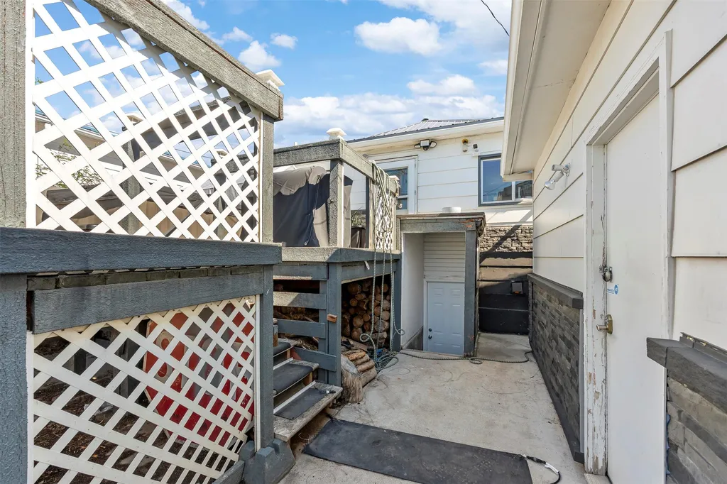 906 Zarelda Street Butte MT 59701
