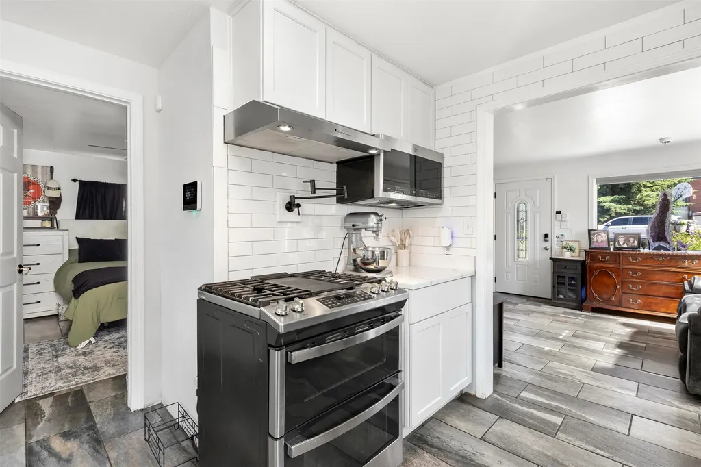 906 Zarelda Street Butte MT 59701