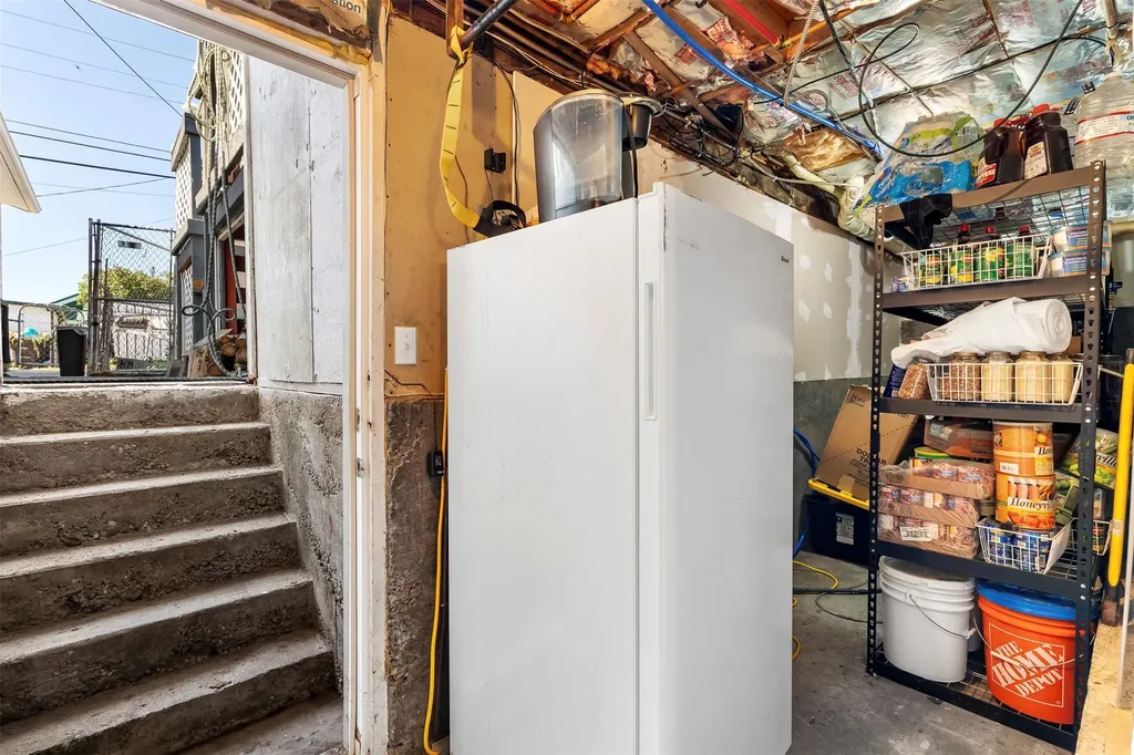 906 Zarelda Street Butte MT 59701