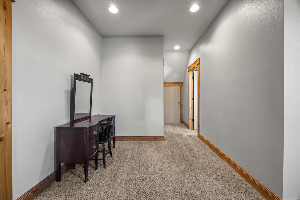 19820 Rambling Rose Lane Florence MT 59833