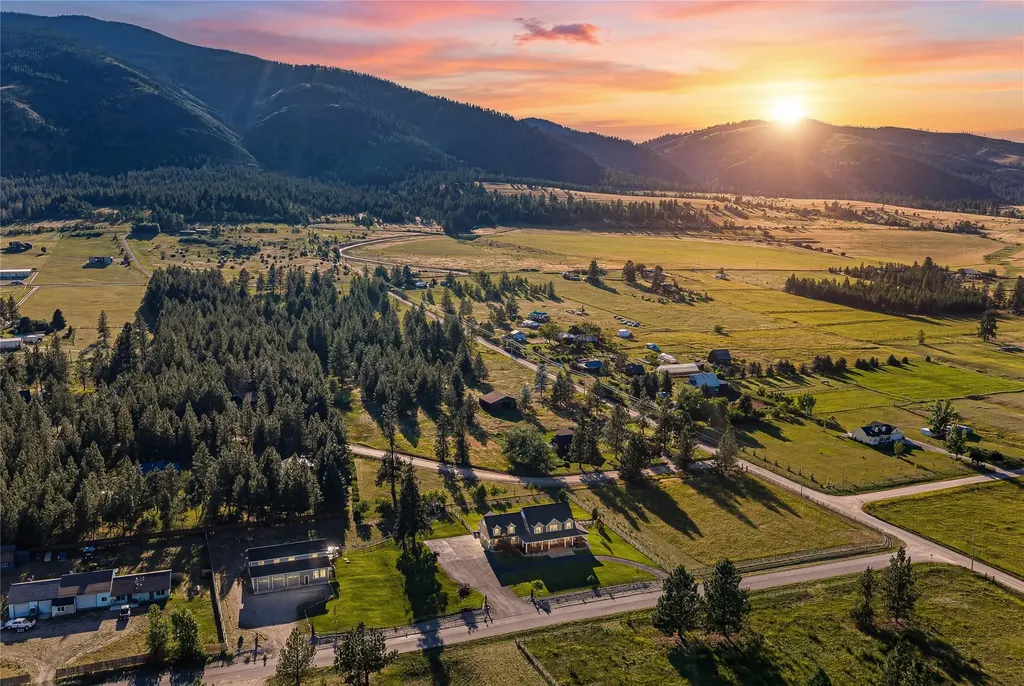19820 Rambling Rose Lane Florence MT 59833