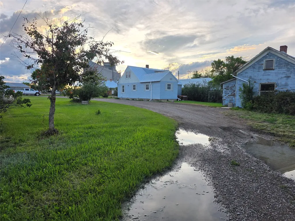105 2nd Avenue NW Dutton MT 59433