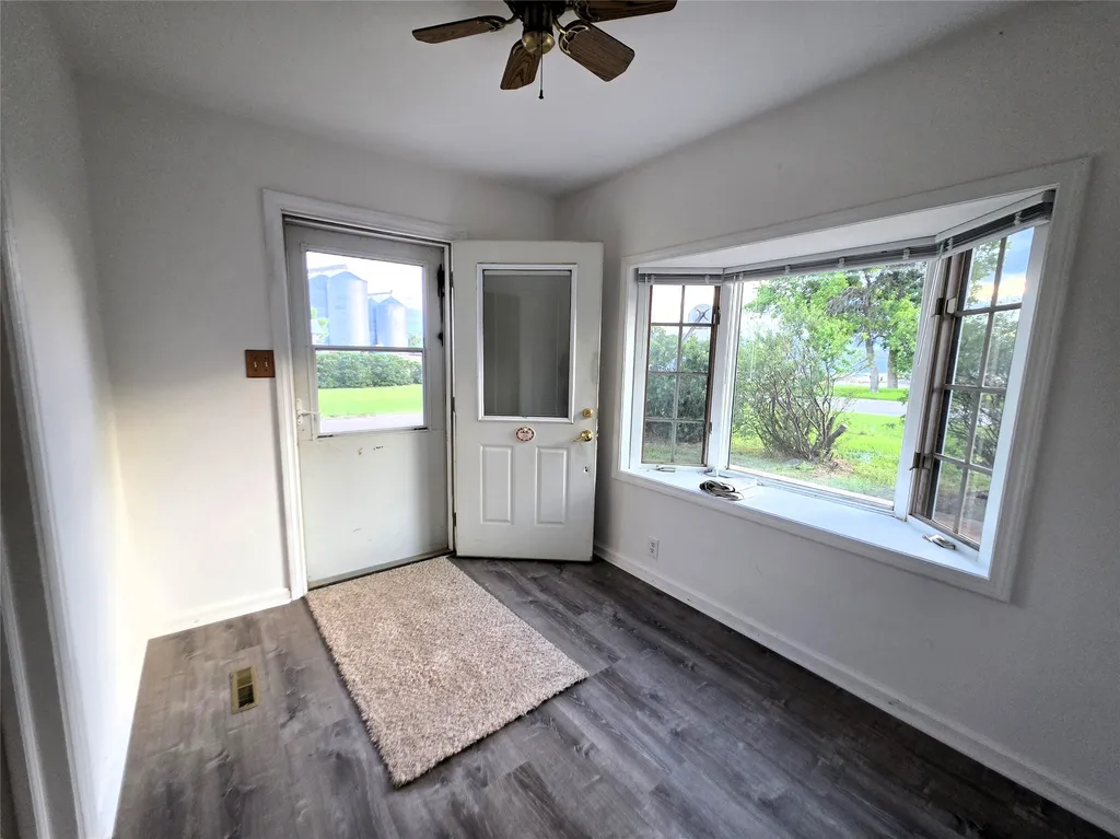 105 2nd Avenue NW Dutton MT 59433
