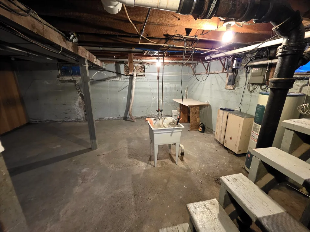 105 2nd Avenue NW Dutton MT 59433
