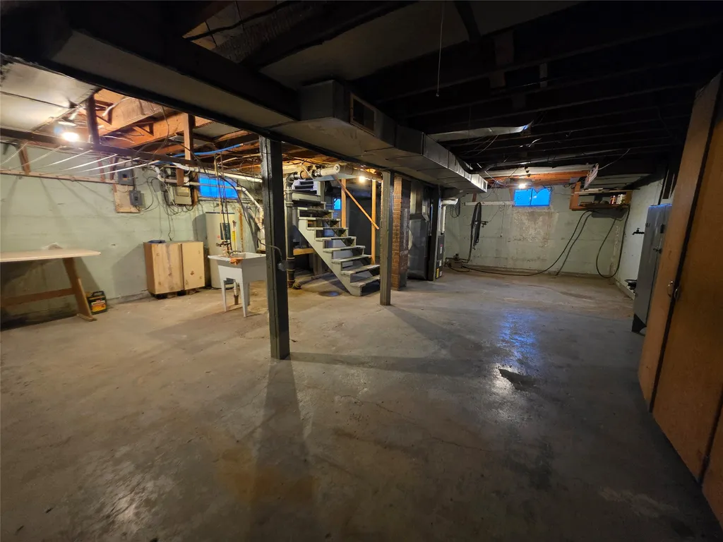 105 2nd Avenue NW Dutton MT 59433