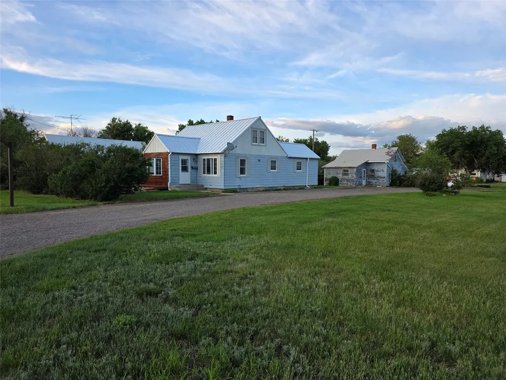 105 2nd Avenue NW Dutton MT 59433