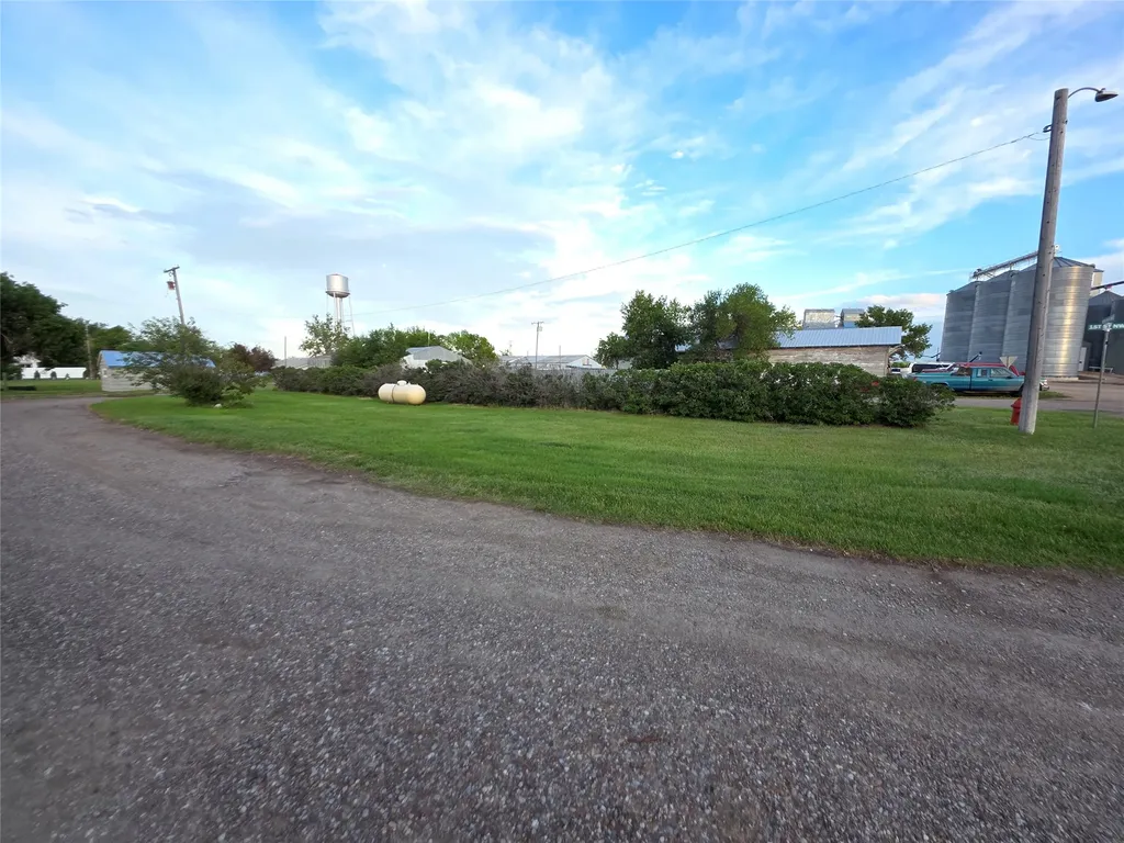 105 2nd Avenue NW Dutton MT 59433