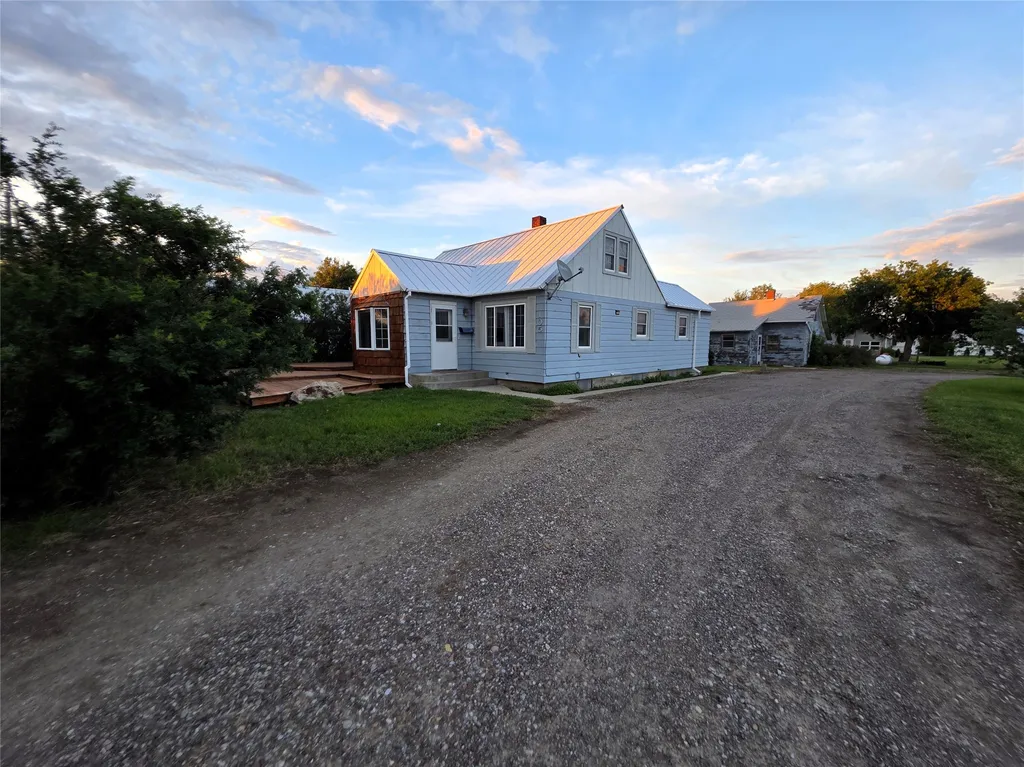 105 2nd Avenue NW Dutton MT 59433