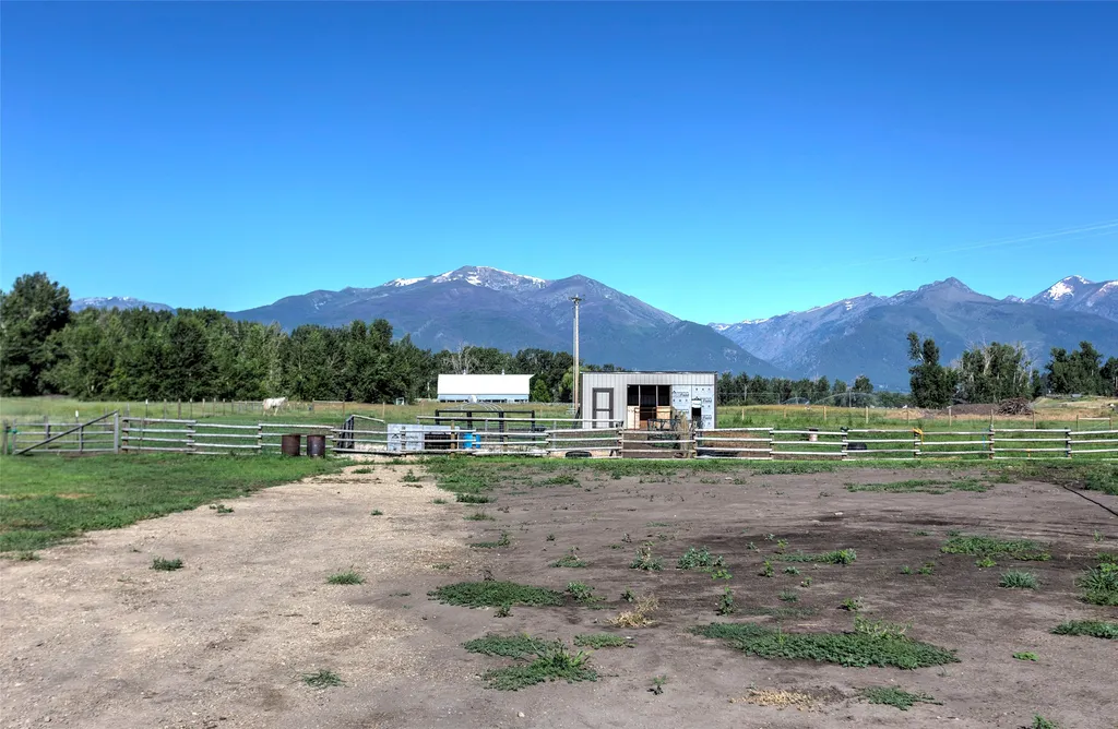1073 N Burnt Fork Road Stevensville MT 59870