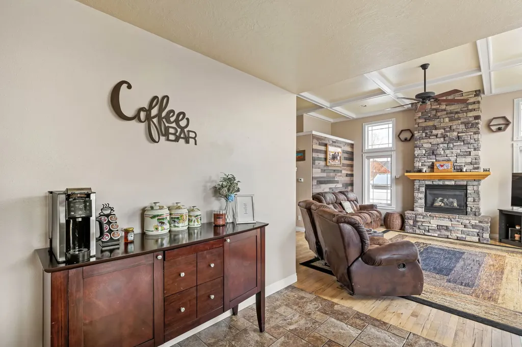 1012 46th Avenue NE Great Falls MT 59404