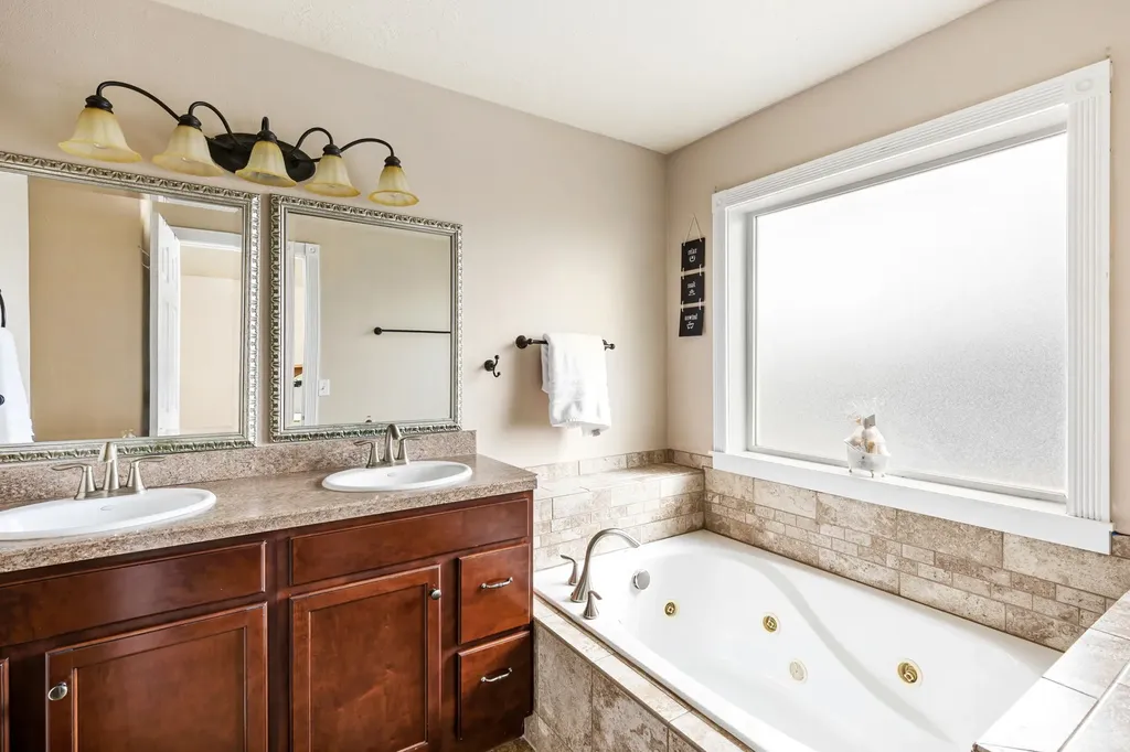 1012 46th Avenue NE Great Falls MT 59404
