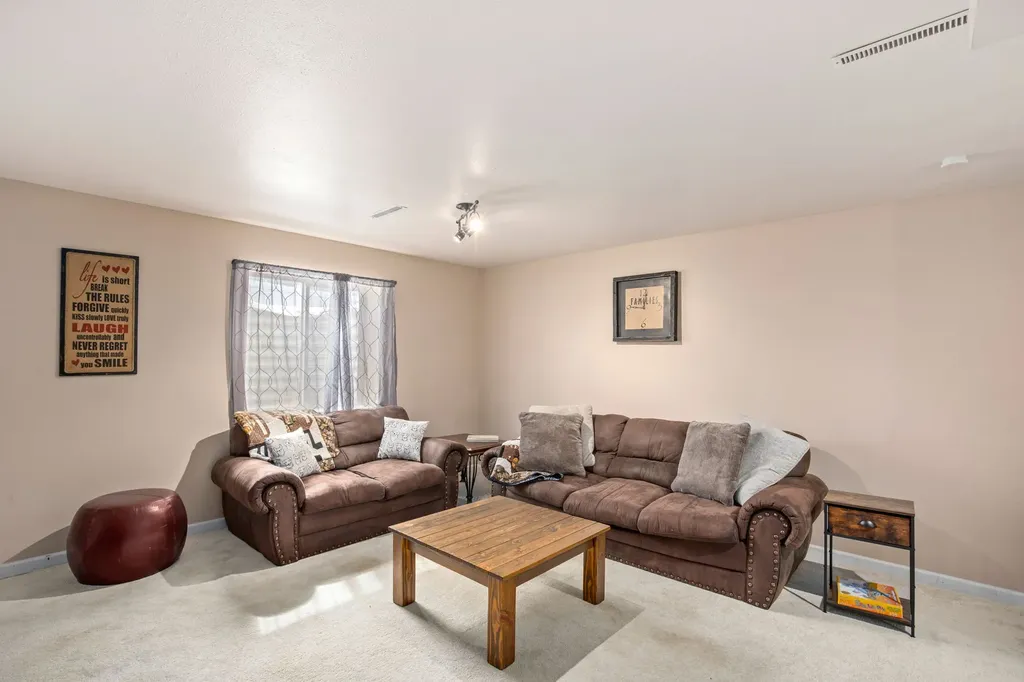 1012 46th Avenue NE Great Falls MT 59404
