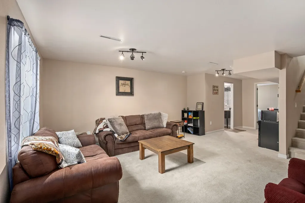1012 46th Avenue NE Great Falls MT 59404